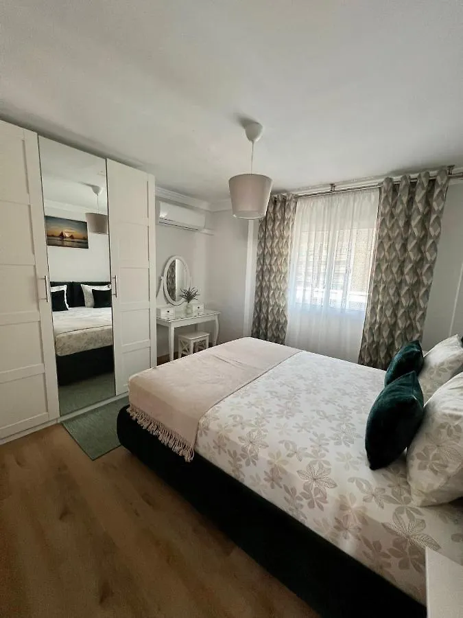 Apartamentos Prestige Suites Malaga II 0*,
